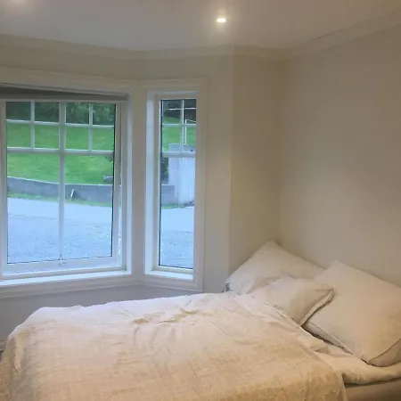 Klaeboe Apartman *